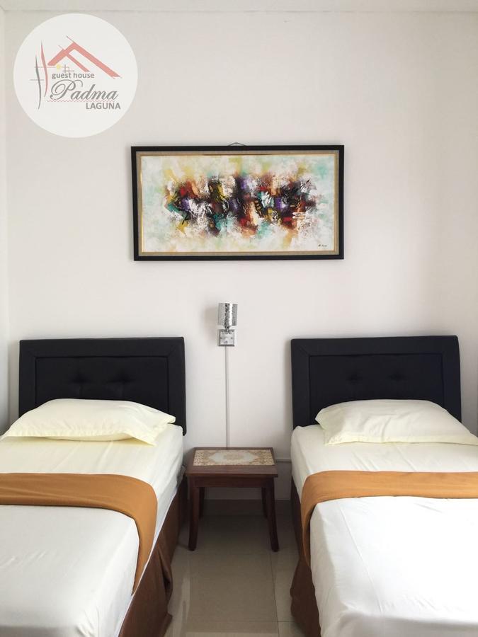 Padma Laguna Guesthouse Baturetno Extérieur photo