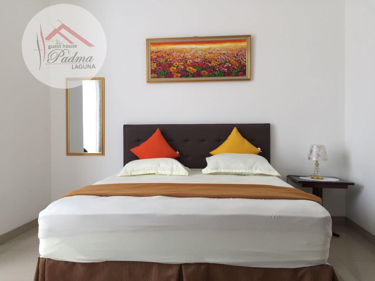 Padma Laguna Guesthouse Baturetno Extérieur photo